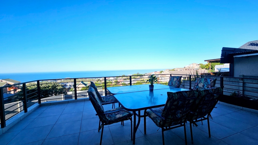 5 Bedroom Property for Sale in Dana Bay Western Cape